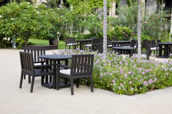 Courtyard Landscaping in West Des Moines
