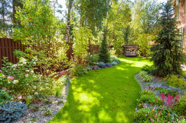 Monthly Garden Maintenance in West Des Moines
