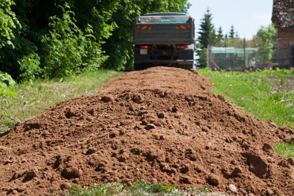 Residential Soil Delivery in West Des Moines