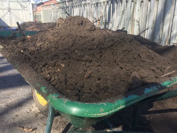 Residential Dirt Delivery in West Des Moines