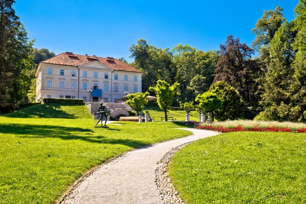 Park Landscape Maintenance in West Des Moines