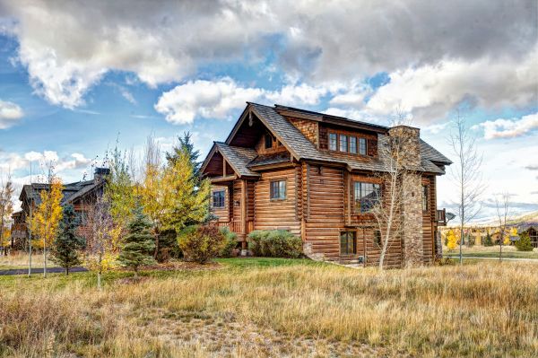 Cabin Landscaping in West Des Moines